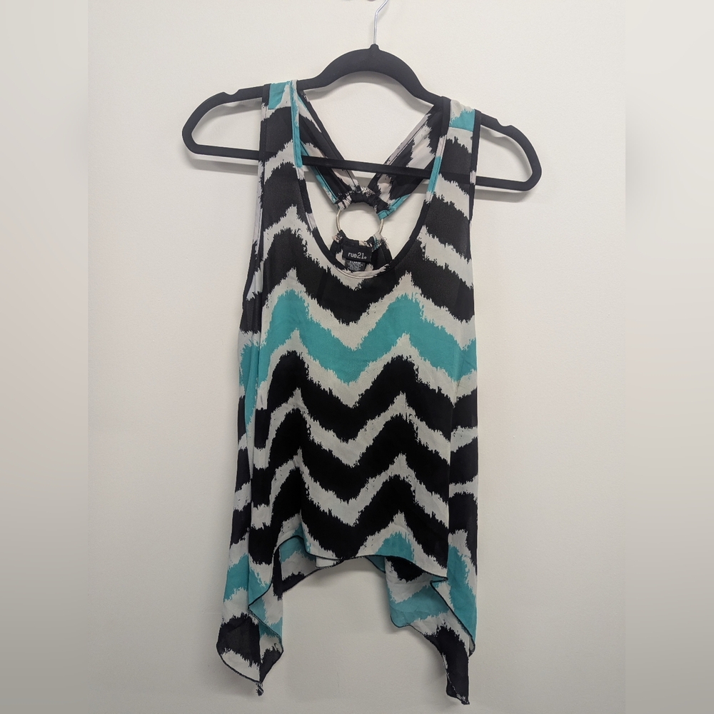 Rue21 Black and White Asymmetrical Tank Top